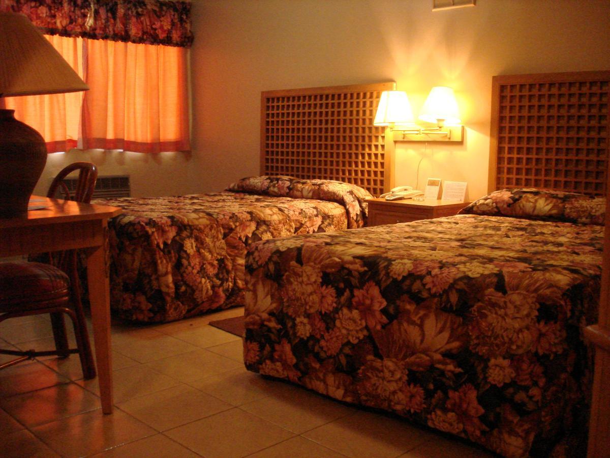 Hotel El Dorado Sabinas Eksteriør bilde