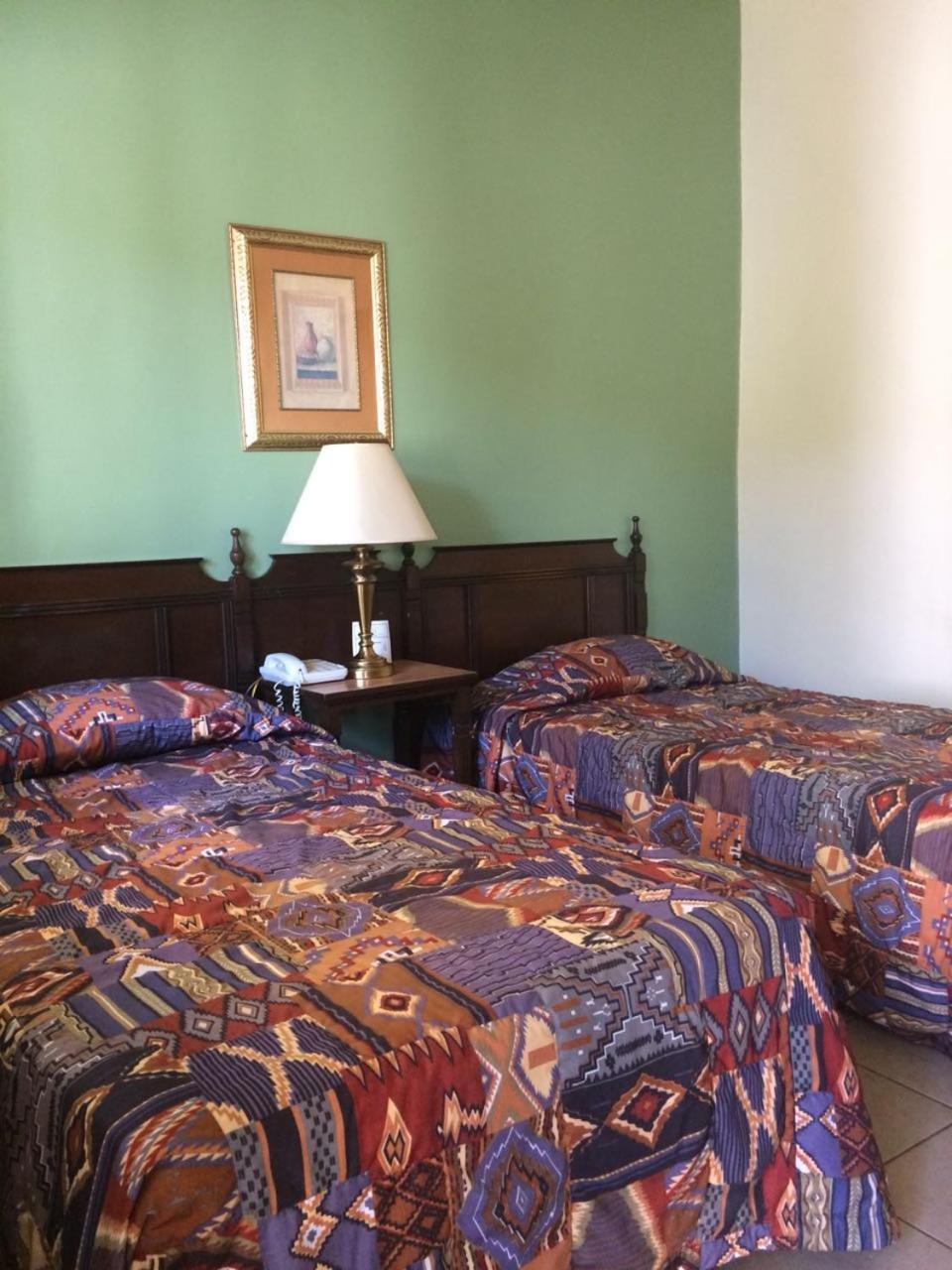 Hotel El Dorado Sabinas Eksteriør bilde
